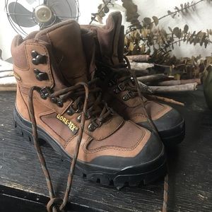 Cabela’s Steel toe Work Boots- Goretex
